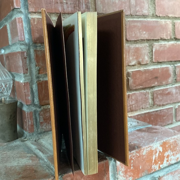 Coffee table book: The Adventure of Archaeology - Picture 3 of 11